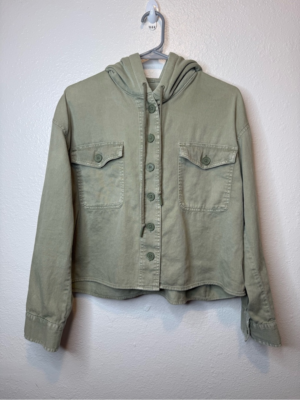 American Eagle Olive Utility Hooded Cropped Button Front Shacket Jacket Size M